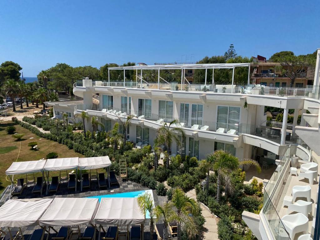 Jonium Hotel - Amazing Sea View And Swimming Pool Pulsano Exterior photo