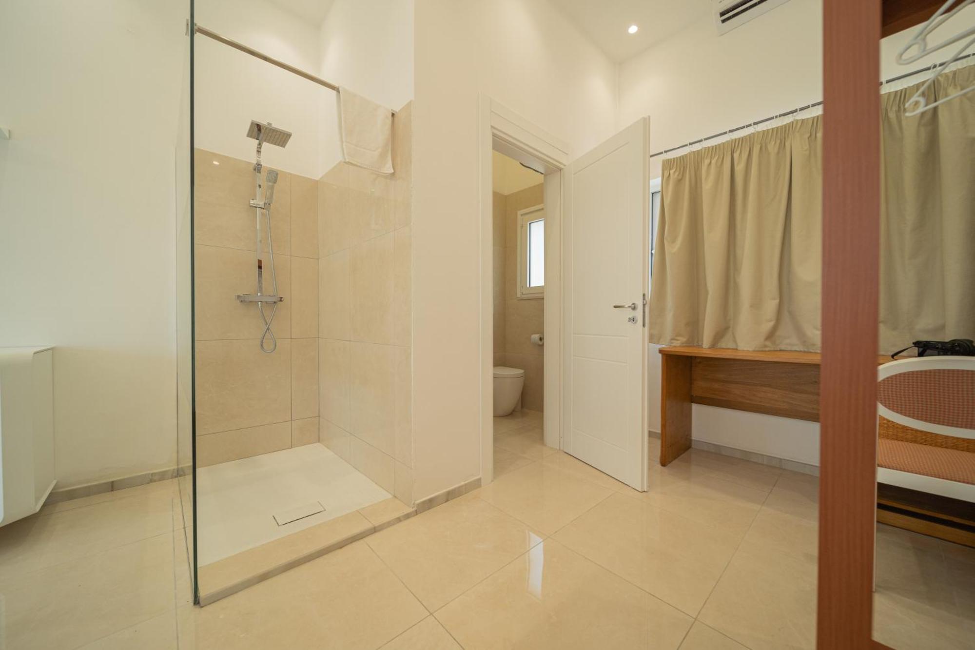 Jonium Hotel - Amazing Sea View And Swimming Pool Pulsano Exterior photo